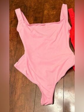 SKIMS Fits Everybody Pink Scoop-Neck Bodysuit